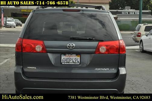 2010 Toyota Sienna LE