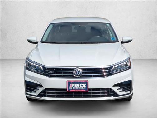 2017 Volkswagen Passat 1.8T R-Line w/Comfort
