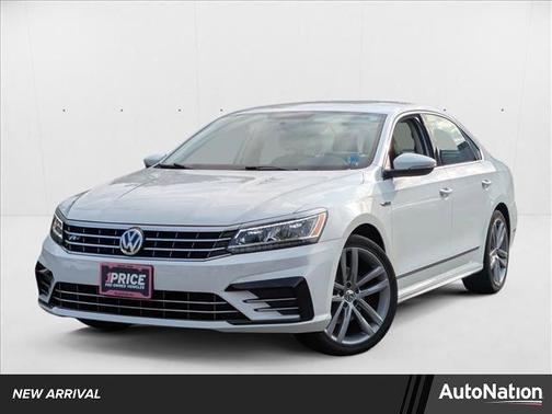 2017 Volkswagen Passat 1.8T R-Line w/Comfort