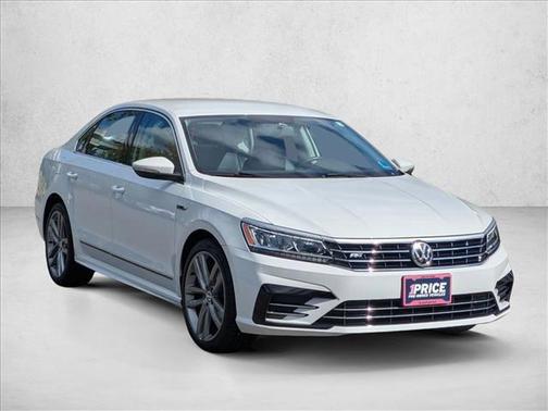 2017 Volkswagen Passat 1.8T R-Line w/Comfort