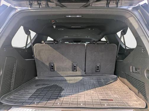 2022 Chevrolet Suburban 4WD Z71