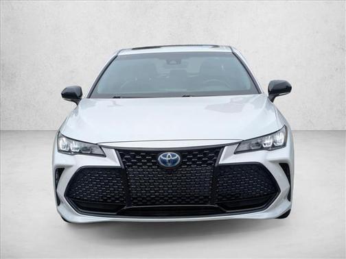 2020 Toyota Avalon Hybrid XSE