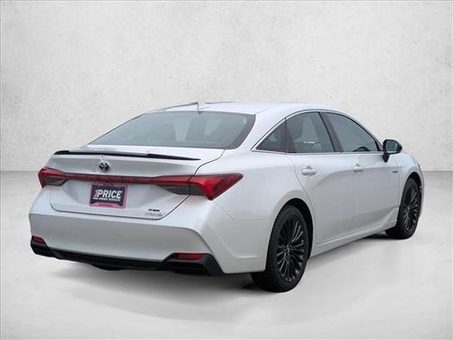 2020 Toyota Avalon Hybrid XSE