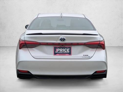 2020 Toyota Avalon Hybrid XSE