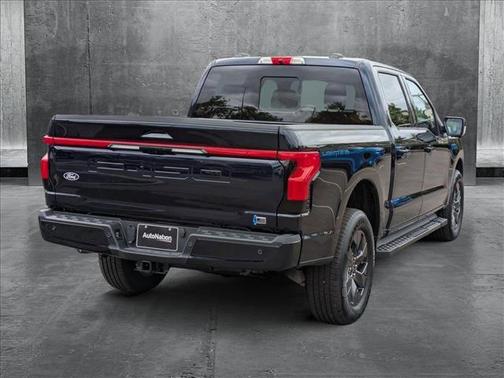 2025 Ford F-150 Lightning LARIAT