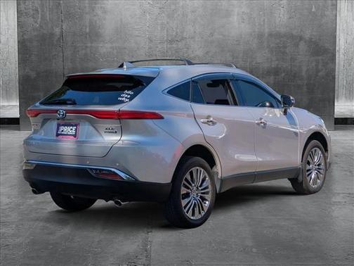 2022 Toyota Venza XLE