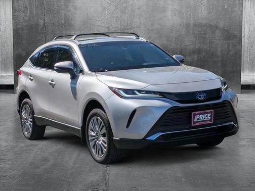 2022 Toyota Venza XLE