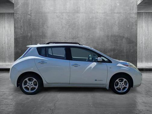 2011 Nissan Leaf SV