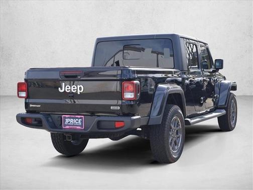 Black Clearcoat 2022 Jeep Gladiator Overland