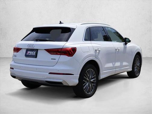 Ibis White 2022 Audi Q3 40 Premium