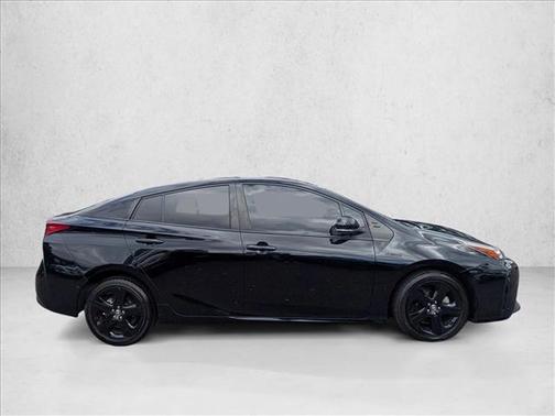 2022 Toyota Prius XLE