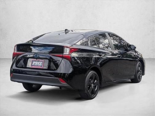 2022 Toyota Prius XLE