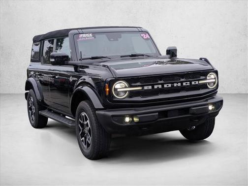 2024 Ford Bronco Outer Banks