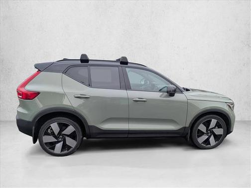 2023 Volvo XC40 Recharge Pure Electric Twin Plus