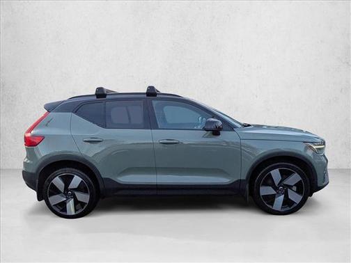 2023 Volvo XC40 Recharge Pure Electric Twin Plus