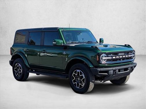 2024 Ford Bronco Outer Banks