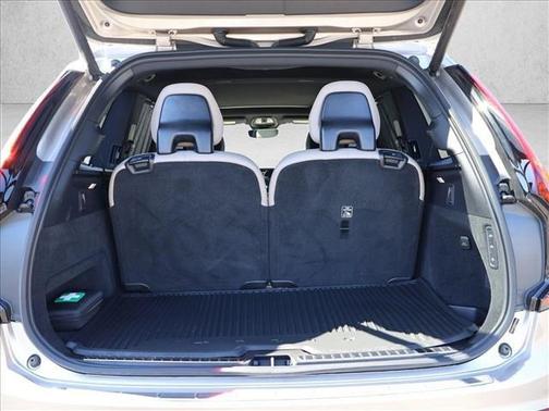 Bright Dusk Metallic 2025 Volvo XC90 B5 Ultra 6-Seater