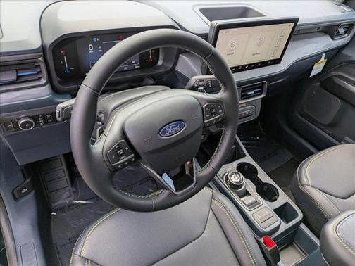 2025 Ford Maverick Lobo Standard