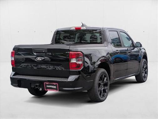 2025 Ford Maverick Lobo Standard