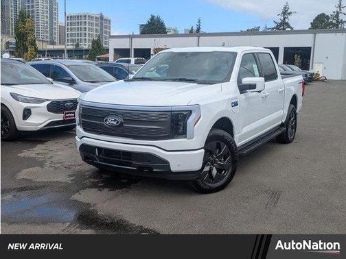 2025 Ford F-150 Lightning LARIAT
