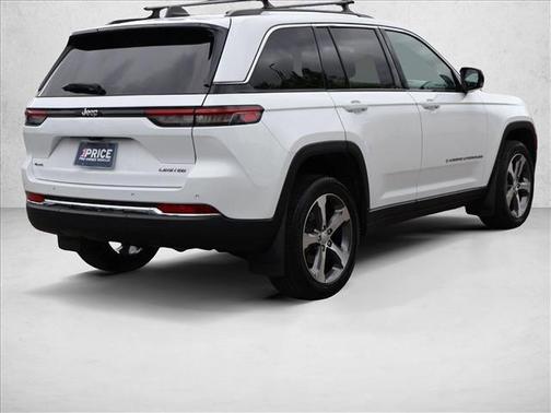 Bright White Clearcoat 2023 Jeep Grand Cherokee Limited