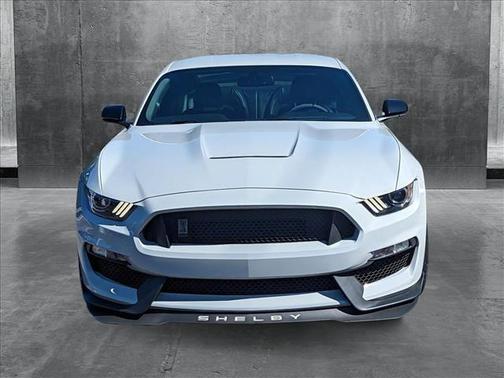 2017 Ford Shelby GT350 Base