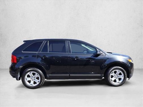 Black 2013 Ford Edge SEL