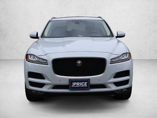 Yulong White Metallic 2018 Jaguar F-PACE 35t Portfolio