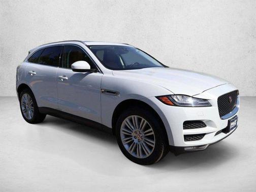 Yulong White Metallic 2018 Jaguar F-PACE 35t Portfolio
