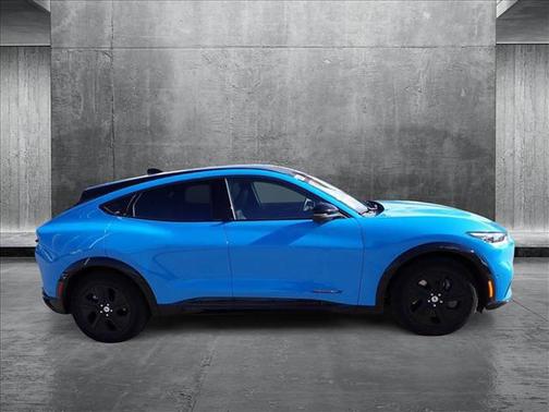 2023 Ford Mustang Mach-E California Route 1