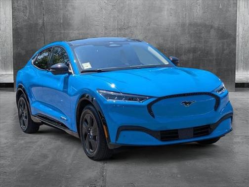 2023 Ford Mustang Mach-E California Route 1