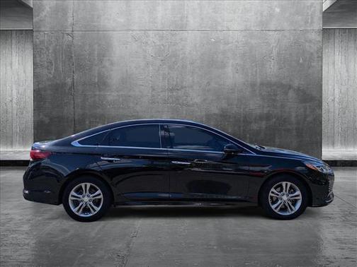 2018 Hyundai SONATA Limited