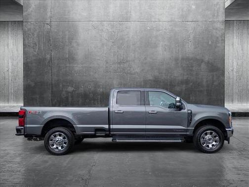 2023 Ford F-350 Lariat