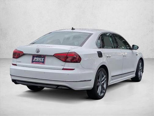 2019 Volkswagen Passat 2.0T R-Line