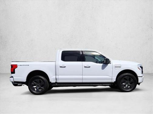 Oxford White 2023 Ford F-150 Lightning XLT