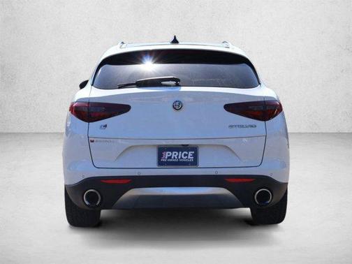 Alfa White 2018 Alfa Romeo Stelvio Base