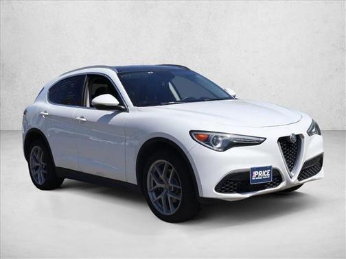 Alfa White 2018 Alfa Romeo Stelvio Base