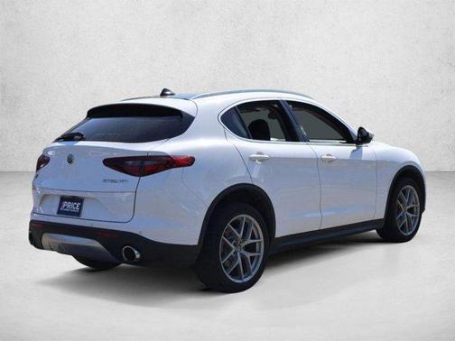 Alfa White 2018 Alfa Romeo Stelvio Base