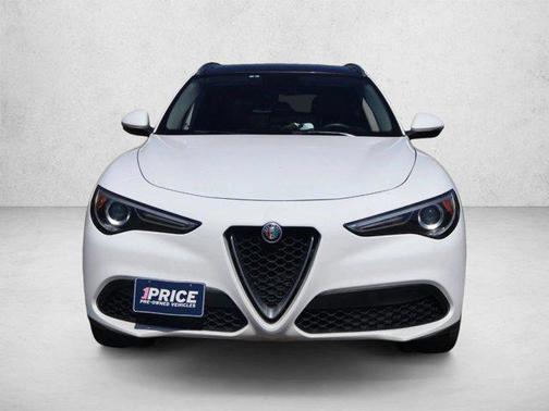 Alfa White 2018 Alfa Romeo Stelvio Base