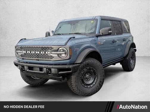 Azure Gray Metallic Tri-Coat 2025 Ford Bronco Badlands