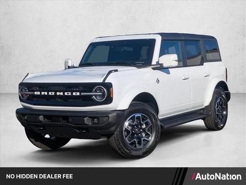 Oxford White 2025 Ford Bronco Outer Banks