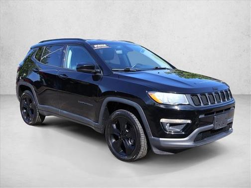 Diamond Black Crystal Pearlcoat 2020 Jeep Compass Latitude