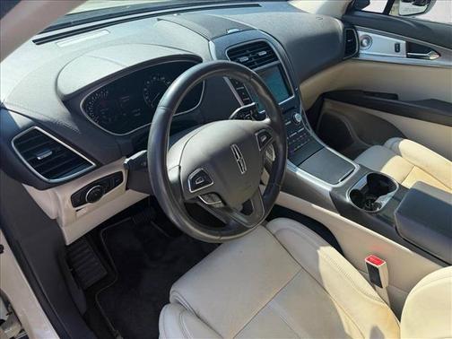 Platinum Dune Metallic Tri-Coat 2016 Lincoln MKX Reserve