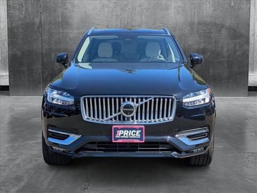 2023 Volvo XC90 B5 Plus