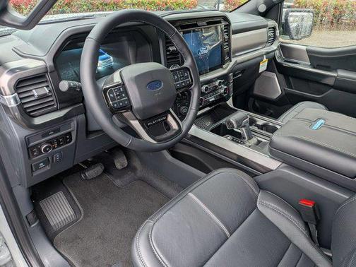 Avalanche 2026 Ford F-150 Platinum