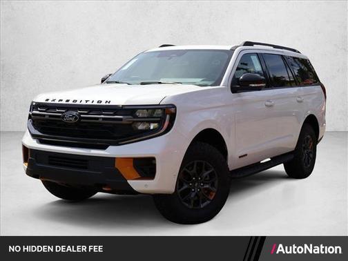 Star White Metallic Tri-Coat 2025 Ford Expedition Tremor