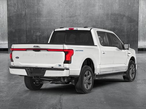 2025 Ford F-150 Lightning LARIAT