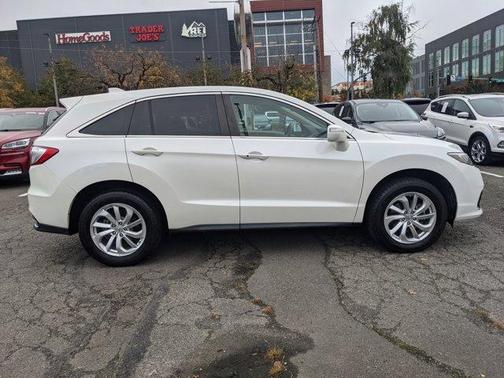 Photo 5 of 25 of 2017 Acura RDX AcuraWatch Plus Package