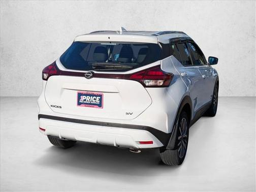 2023 Nissan Kicks SV