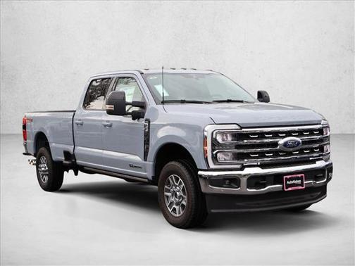 Glacier Gray Metallic Tri-Coat 2025 Ford F-350 Lariat